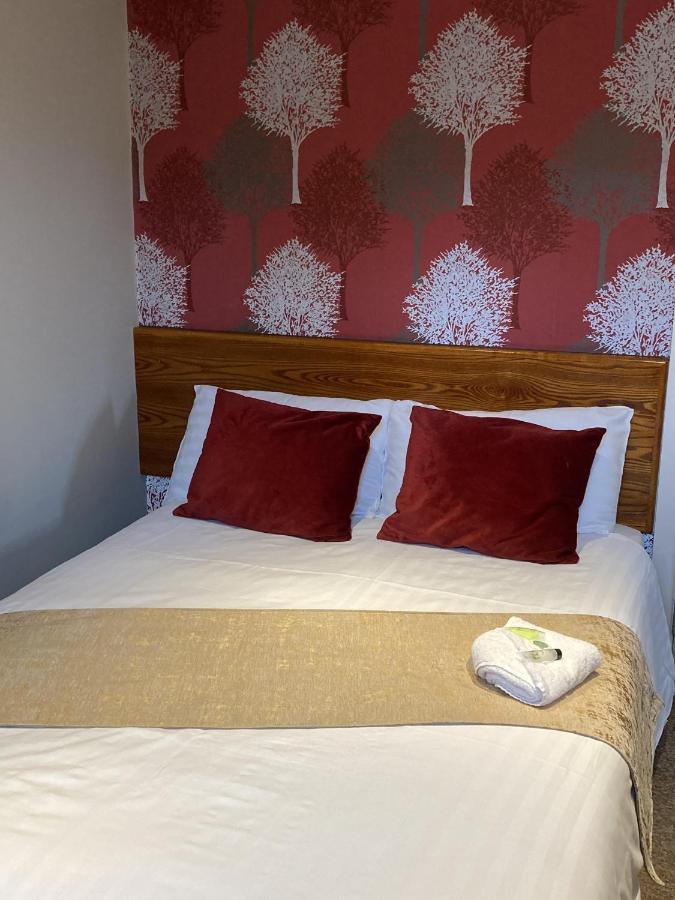 The Bulls Head Hotel มิล์นธอร์ป ภายนอก รูปภาพ
