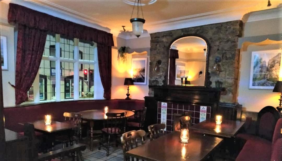 The Bulls Head Hotel มิล์นธอร์ป ภายนอก รูปภาพ